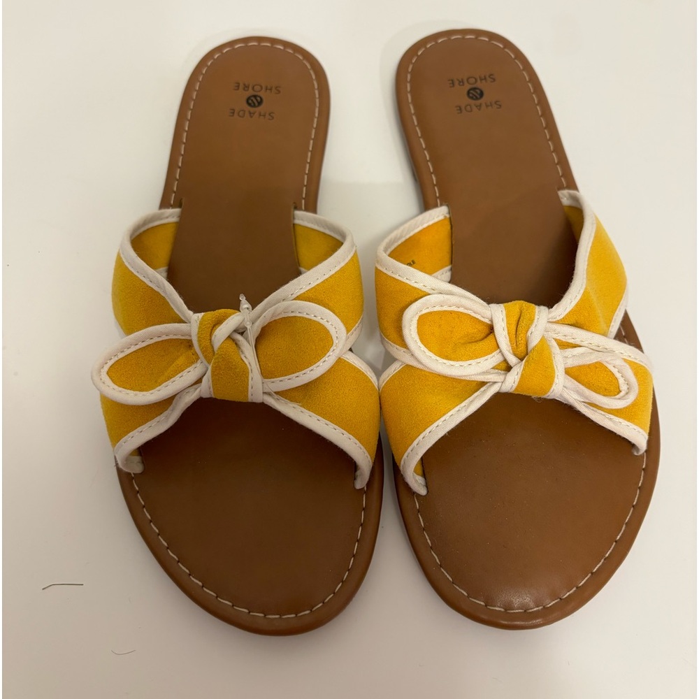 Shade Shore Yellow slip on flat sandals size 8